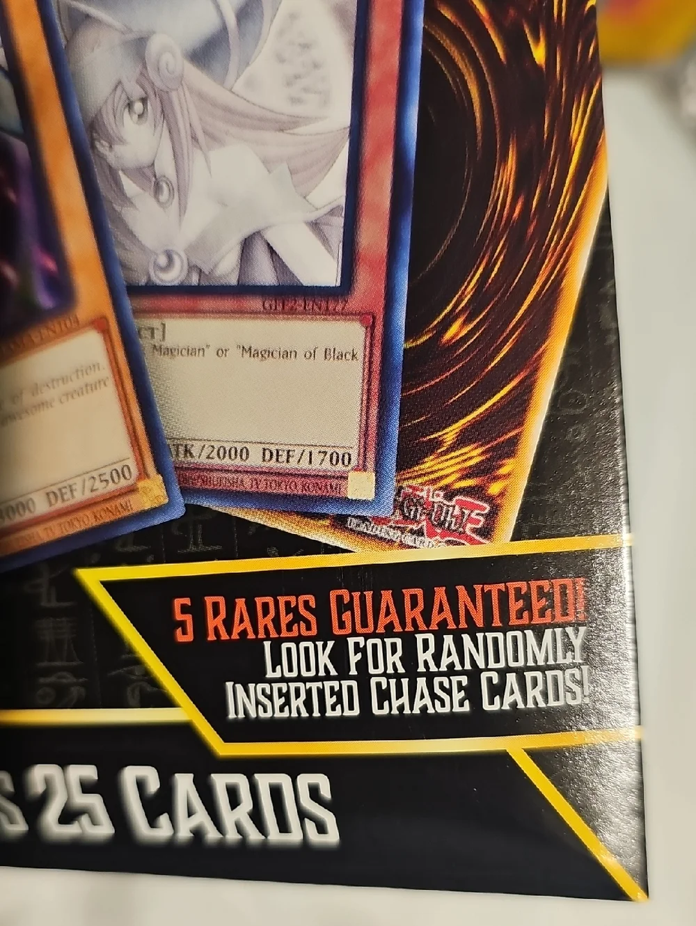 Yu-Gi-Oh Trading Card Game Shonen Jump, 25 Cards (with 5 Rares Guaranteed) New